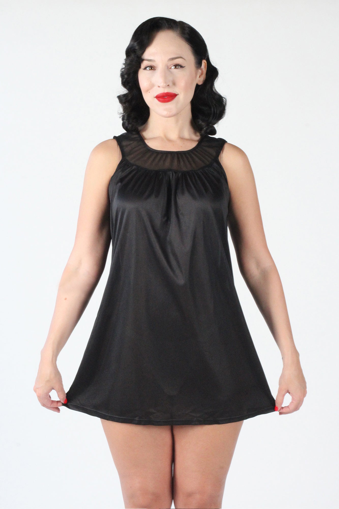 Pillow Talk Nightgown Set in Black (Short)